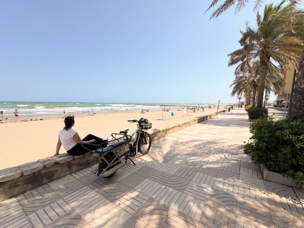 Resting feet up by the beach of Valencia