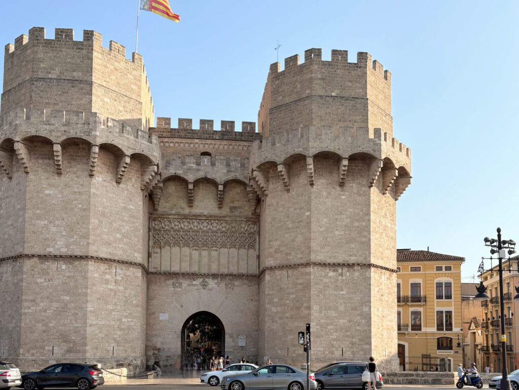 Torres de serranos bike path view